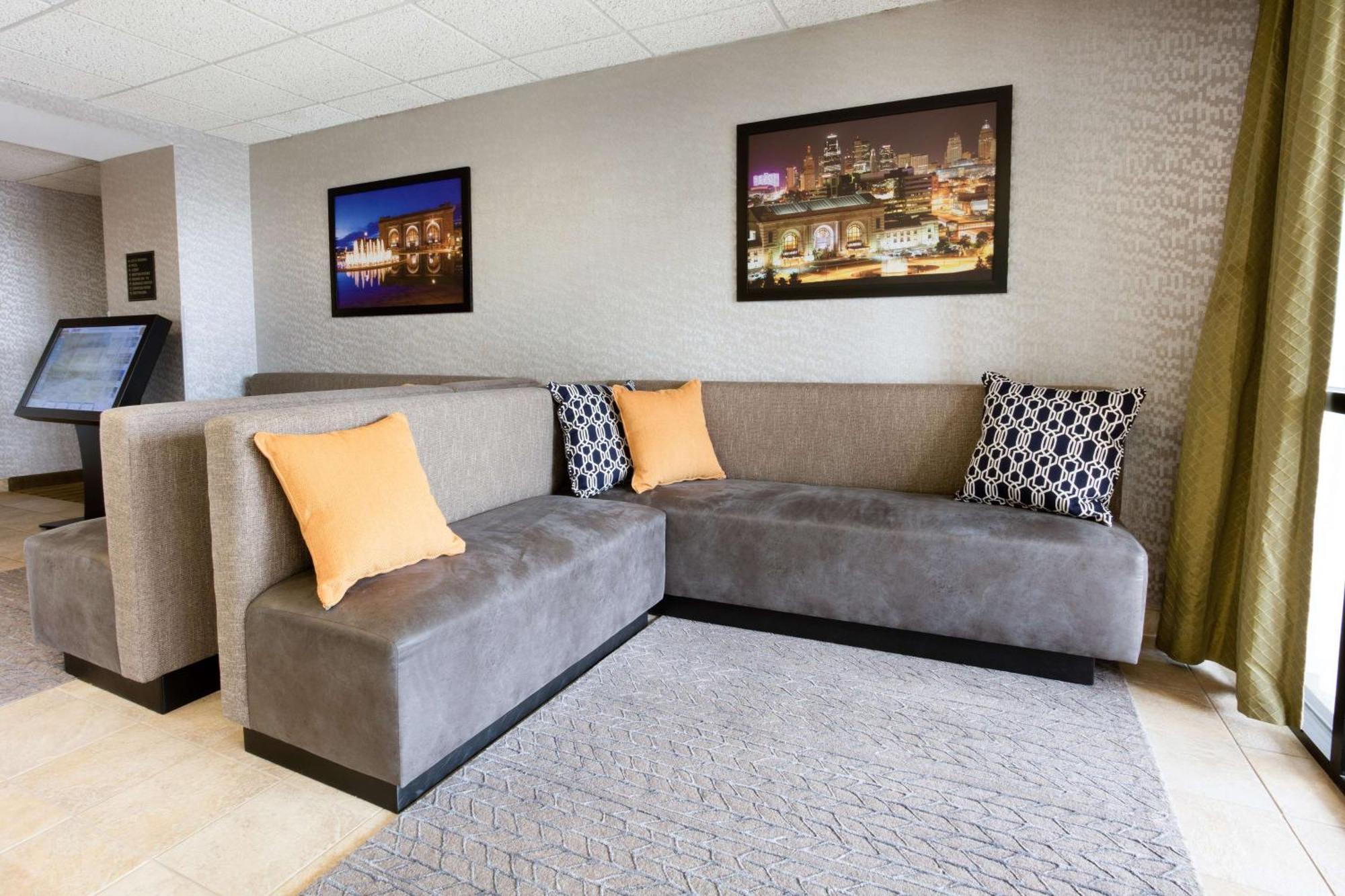 Drury Inn & Suites Kansas City Airport Eksteriør billede