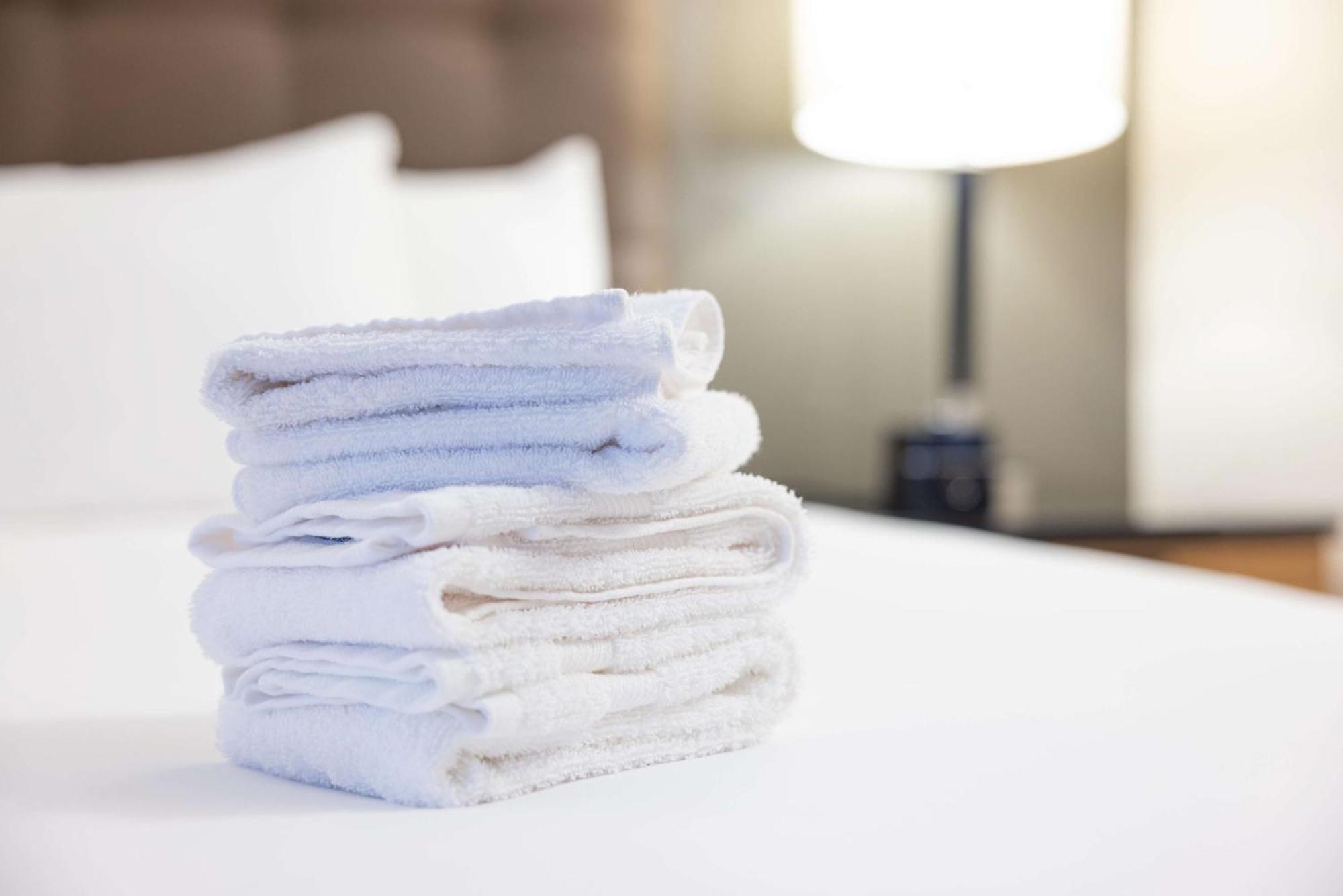 Drury Inn & Suites Kansas City Airport Eksteriør billede