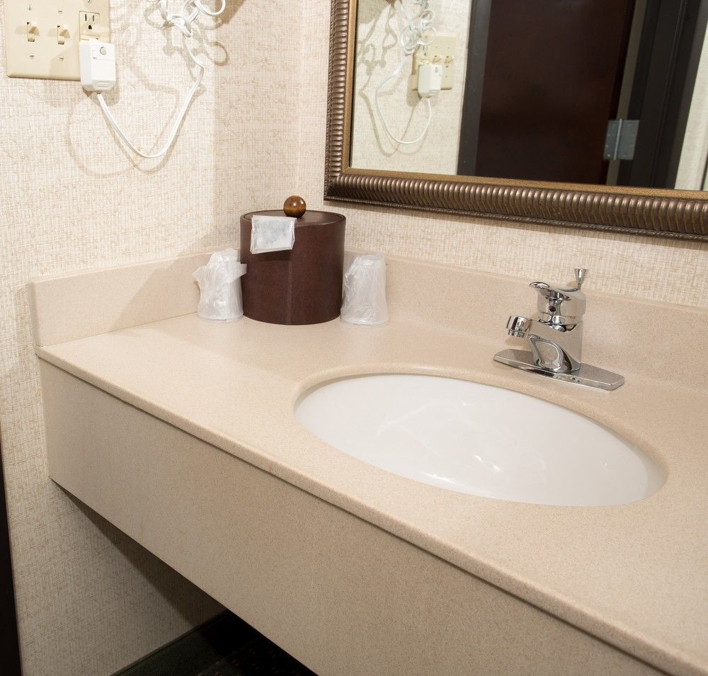 Drury Inn & Suites Kansas City Airport Eksteriør billede